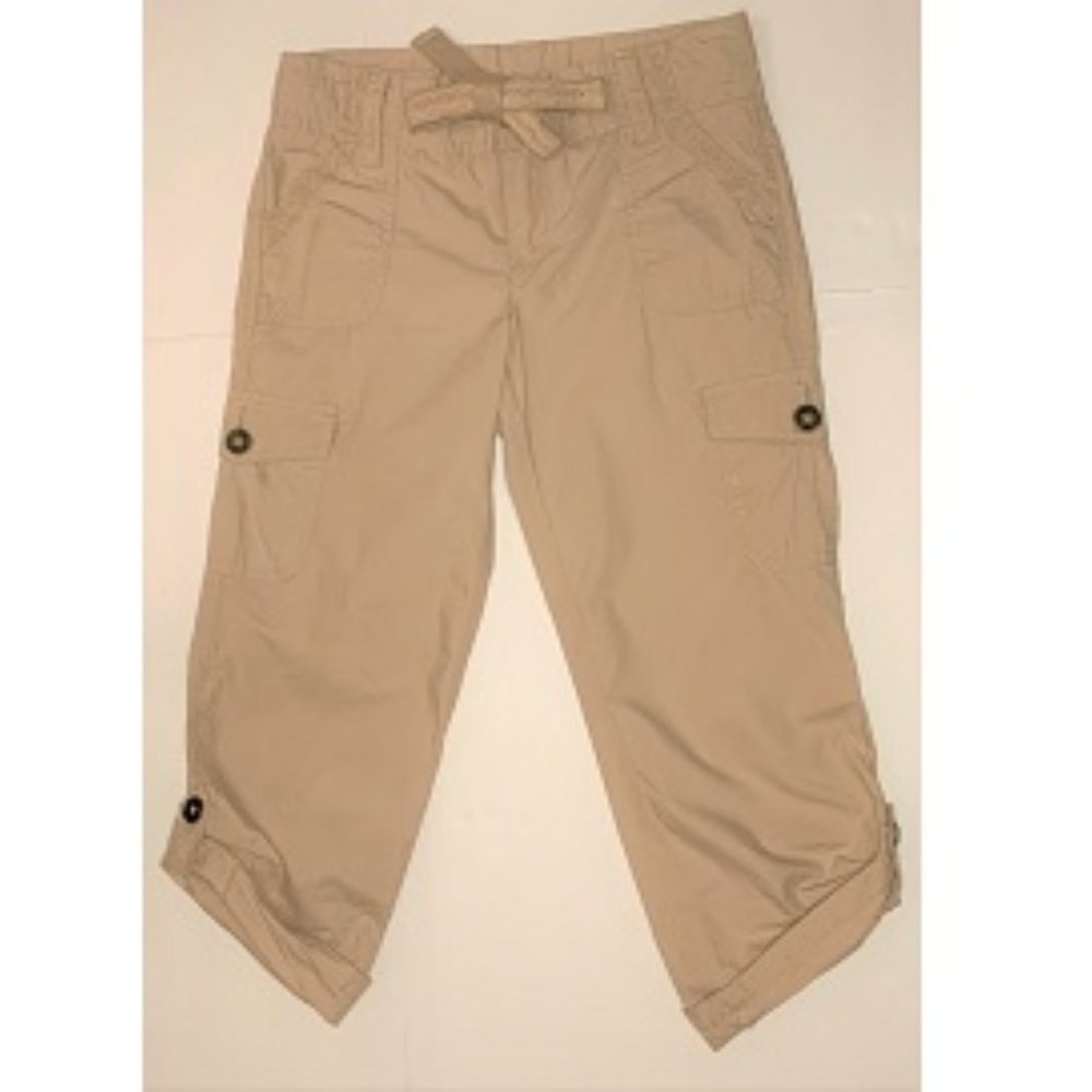 Candie's Capri Pants with Lace details